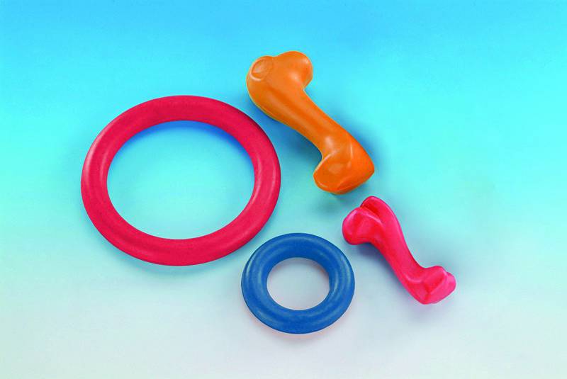 RUBBER TOY RING,ASSORTED COLOURES 9 CM
